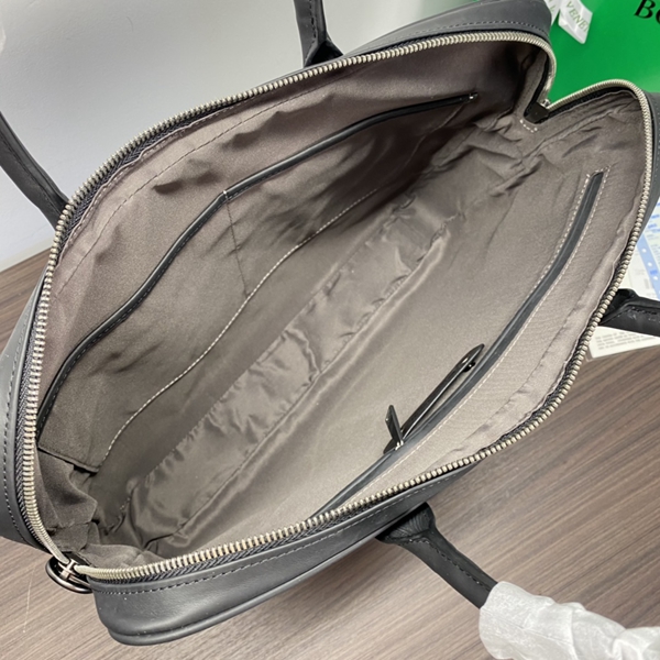 ボッテガヴェネタバッグ角部分ディテール